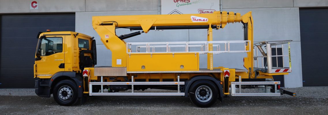 300 TR (C), nacelle sur camion